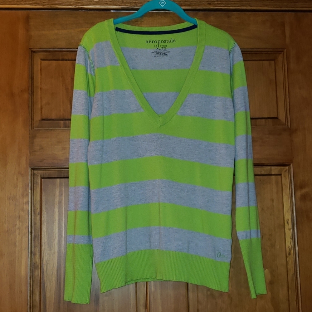 Very Cute Long Sleeve V-Neck Sweater
